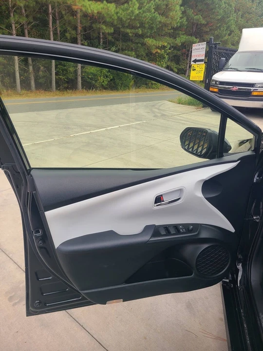 2022 Toyota Prius 4th Gen - Image 11 of 21