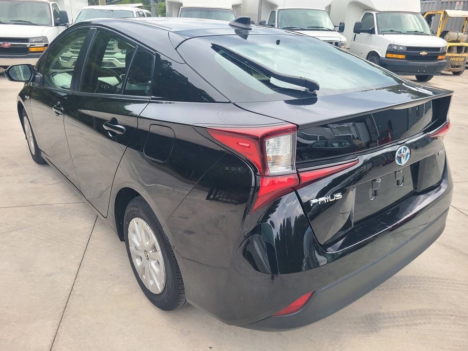 2022 Toyota Prius 4th Gen - Image 4 of 21