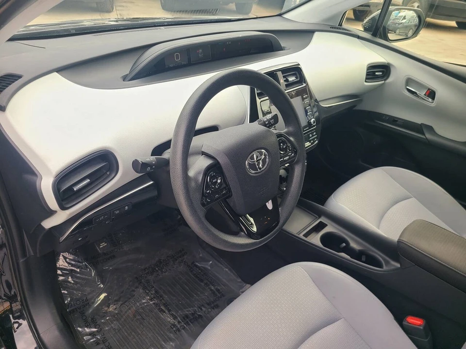 2022 Toyota Prius 4th Gen - Image 13 of 21