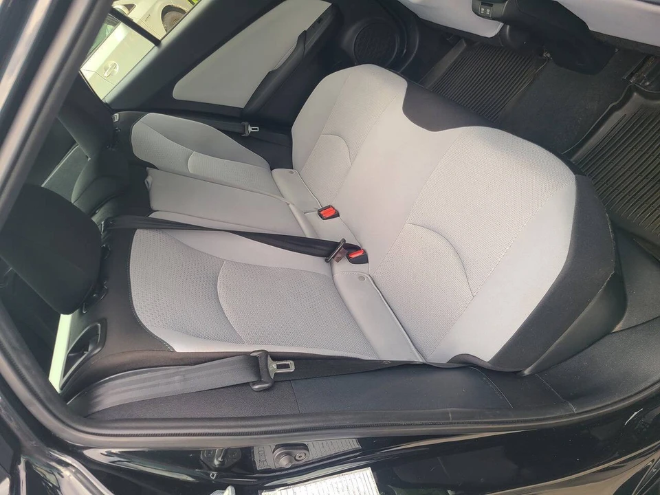2022 Toyota Prius 4th Gen - Image 16 of 21