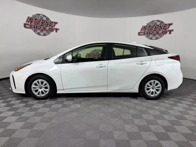 2022 Toyota Prius 5th Gen - Image 4 of 12