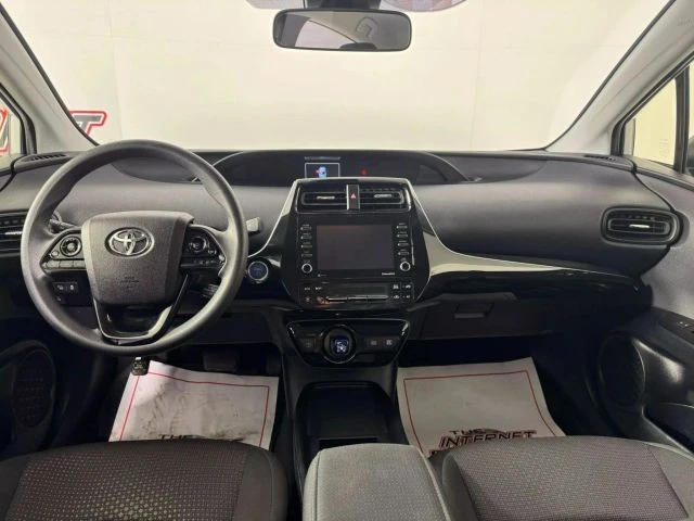 2022 Toyota Prius 4th Gen - Image 12 of 21