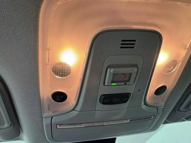 2022 Toyota Prius 4th Gen - Image 19 of 21