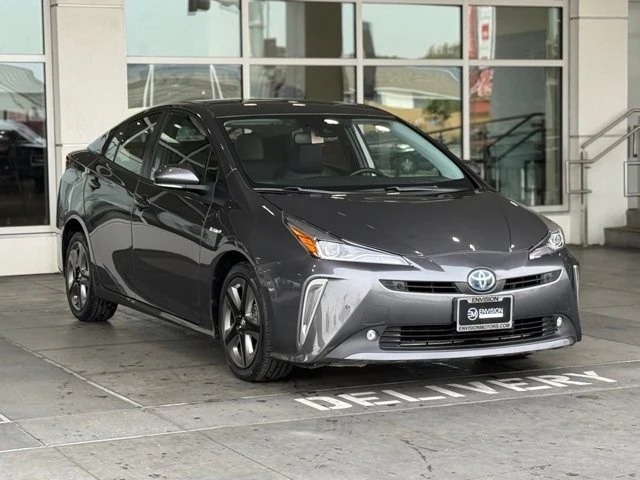 2022 Toyota Prius 4th Gen - Image 8 of 12