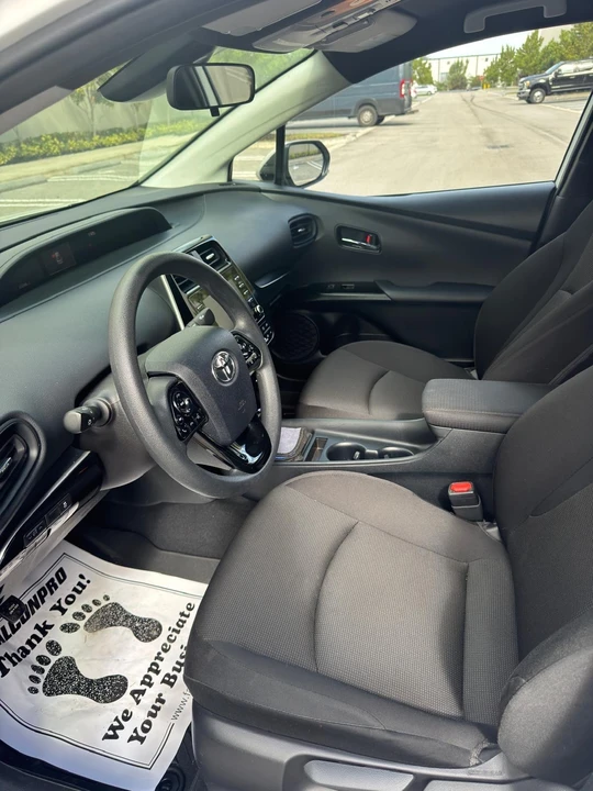 2022 Toyota Prius 4th Gen - Image 18 of 21