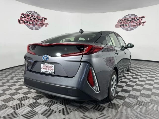 2022 Toyota Prius 4th Gen - Image 7 of 12