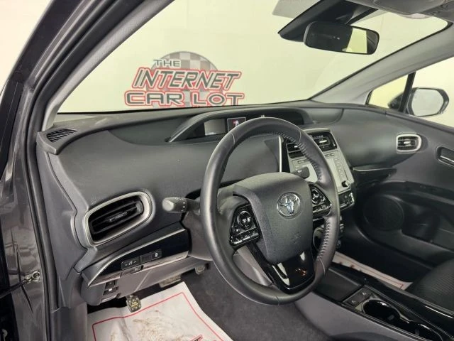 2022 Toyota Prius 4th Gen - Image 10 of 12