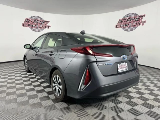 2022 Toyota Prius 4th Gen - Image 5 of 12