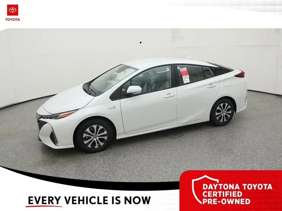 2022 Toyota Prius 4th Gen - Image 2 of 12