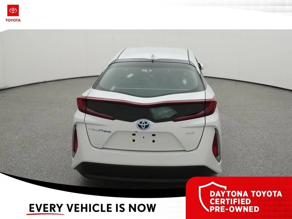 2022 Toyota Prius 4th Gen - Image 7 of 12