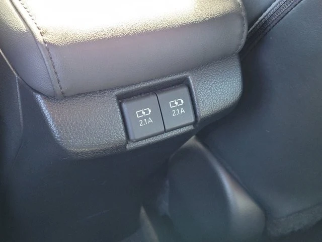 2022 Toyota Prius 4th Gen - Image 10 of 12