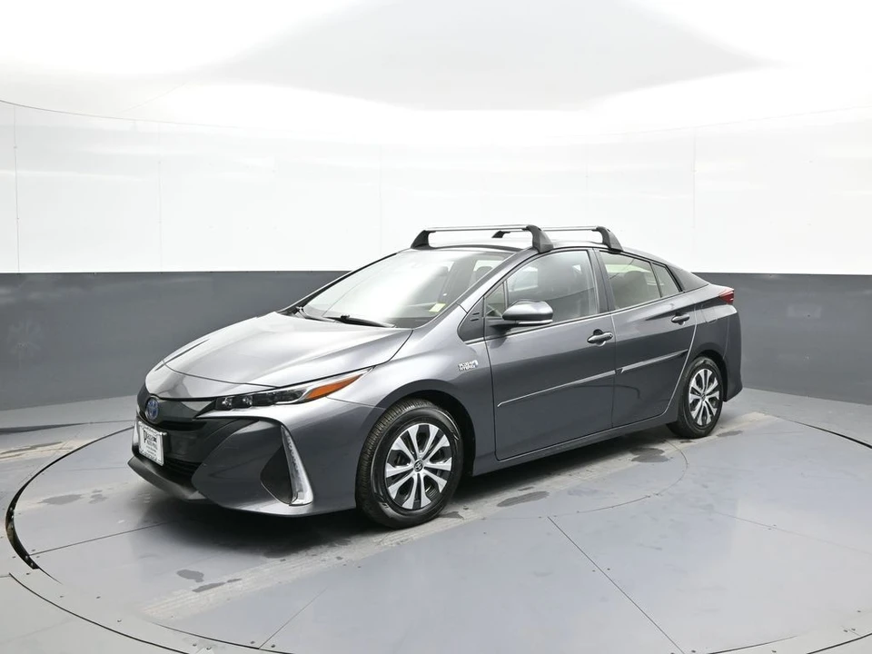 2022 Toyota Prius 4th Gen - Image 10 of 21