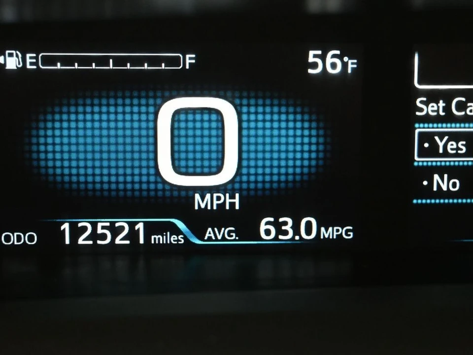 2022 Toyota Prius 5th Gen - Image 16 of 21