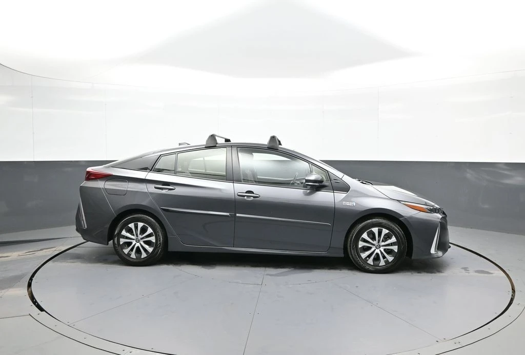 2022 Toyota Prius 4th Gen - Image 5 of 21