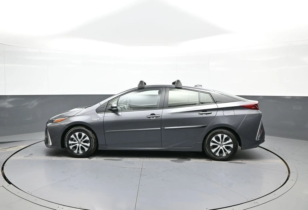 2022 Toyota Prius 4th Gen - Image 9 of 21