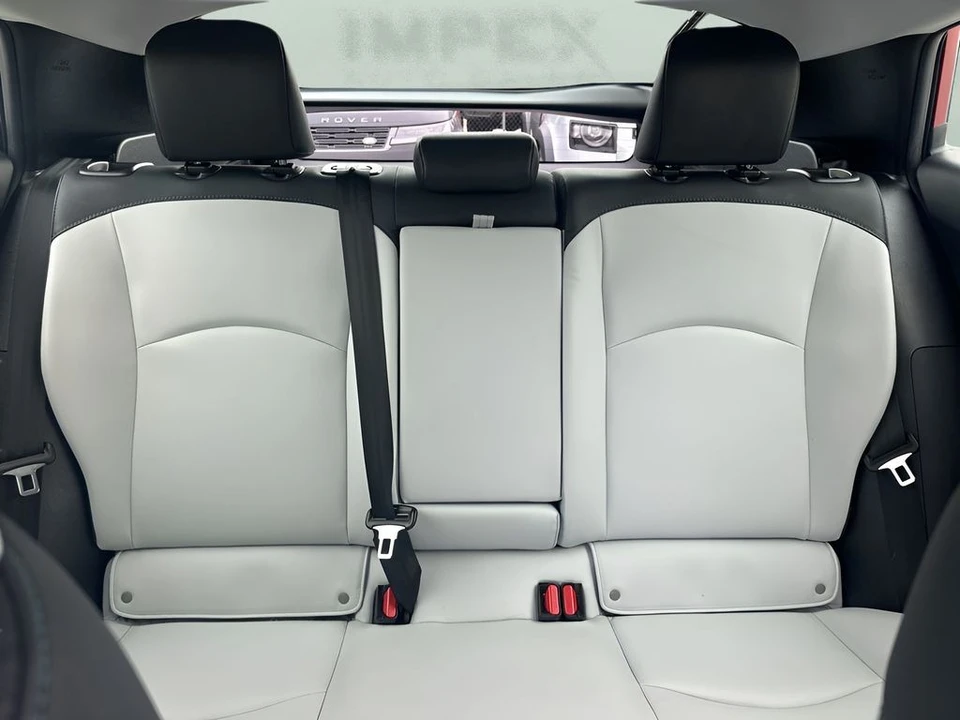 2022 Toyota Prius 4th Gen - Image 11 of 12