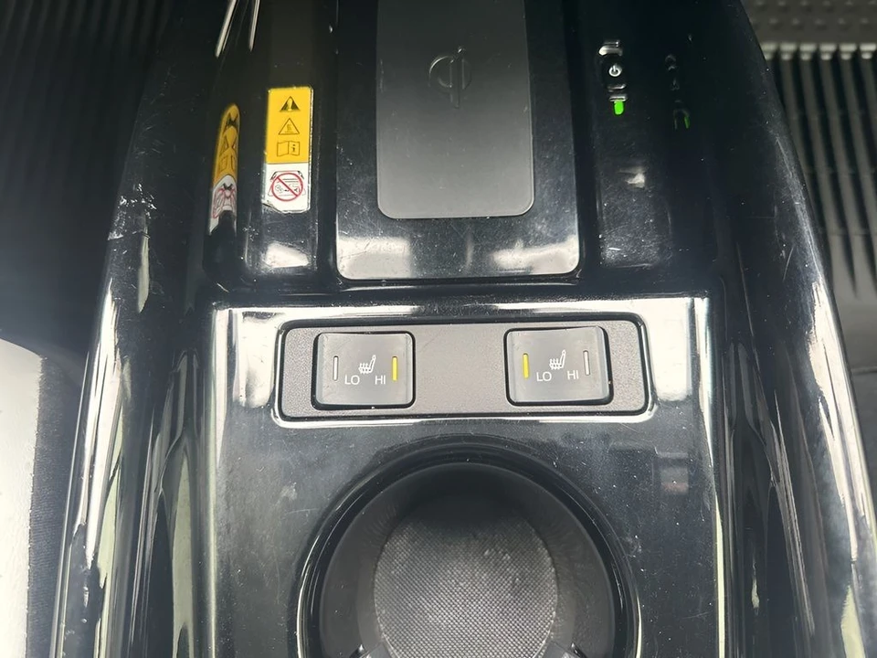 2022 Toyota Prius 4th Gen - Image 20 of 21