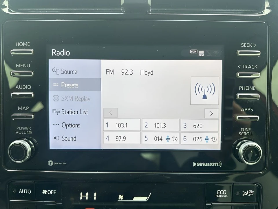 2022 Toyota Prius 4th Gen - Image 17 of 21