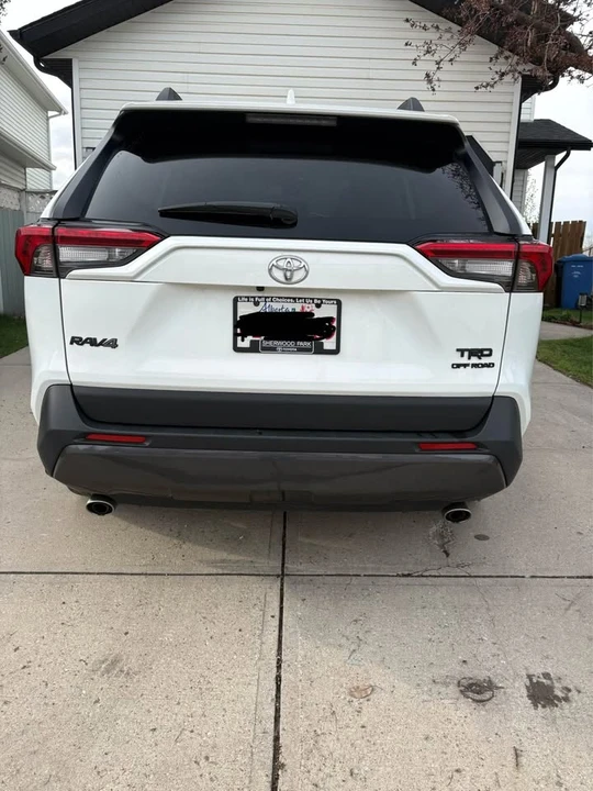 2022 Toyota RAV4 5th Gen - Image 3 of 9