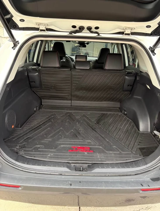 2022 Toyota RAV4 5th Gen - Image 8 of 9