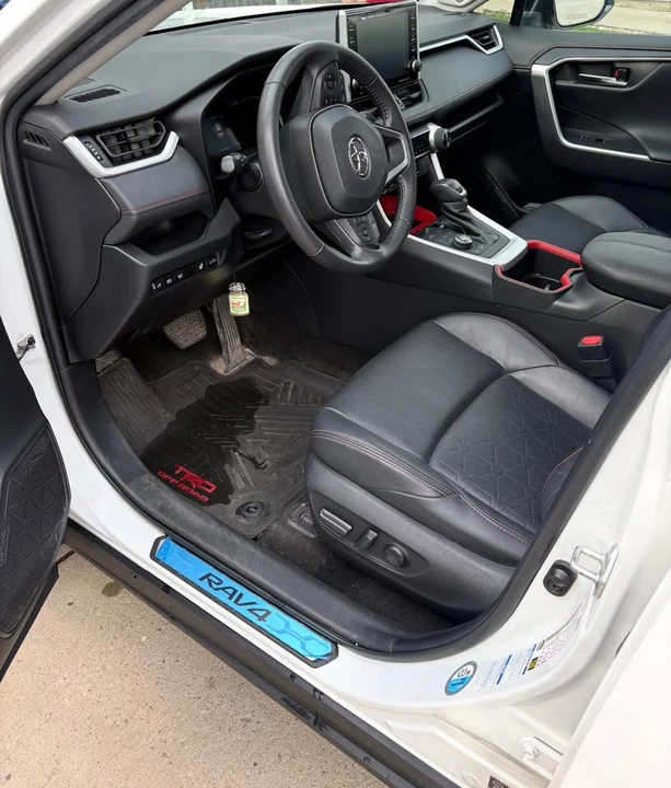 2022 Toyota RAV4 5th Gen - Image 9 of 9