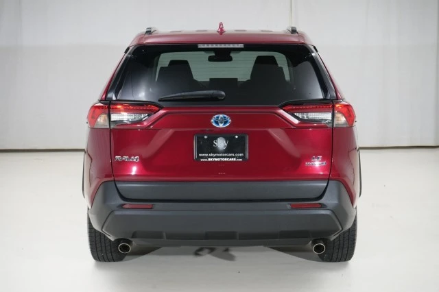 2022 Toyota RAV4 5th Gen - Image 19 of 21