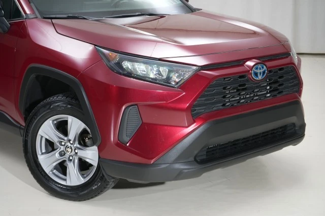 2022 Toyota RAV4 5th Gen - Image 11 of 21