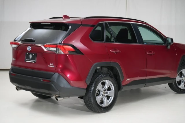 2022 Toyota RAV4 5th Gen - Image 17 of 21