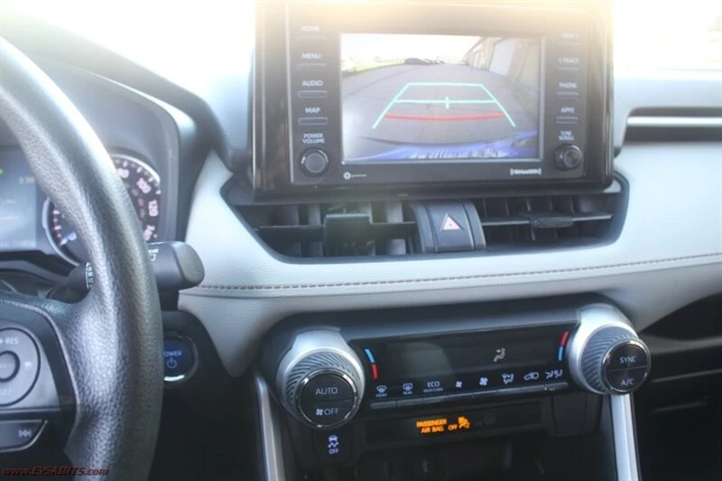 2022 Toyota RAV4 5th Gen - Image 20 of 21