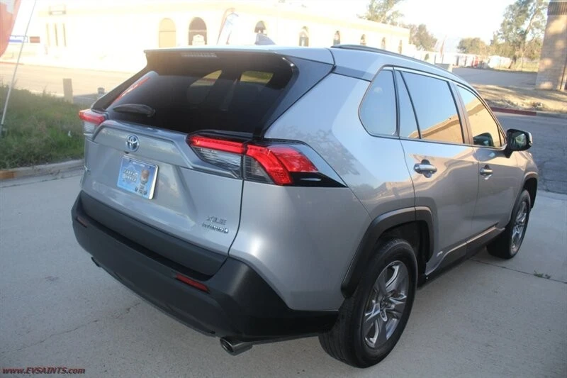 2022 Toyota RAV4 5th Gen - Image 7 of 21