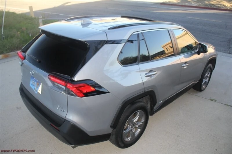 2022 Toyota RAV4 5th Gen - Image 8 of 21