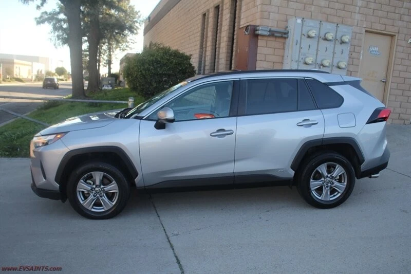 2022 Toyota RAV4 5th Gen - Image 4 of 21