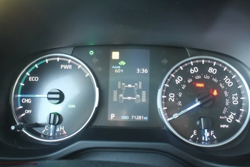 2022 Toyota RAV4 5th Gen - Image 19 of 21