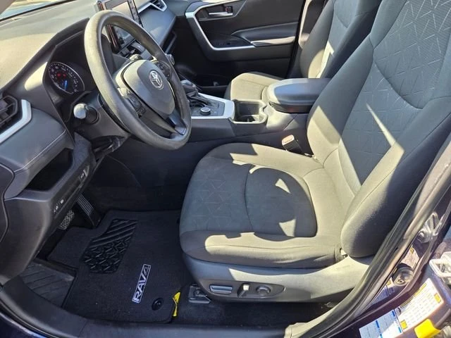 2022 Toyota RAV4 5th Gen - Image 11 of 20