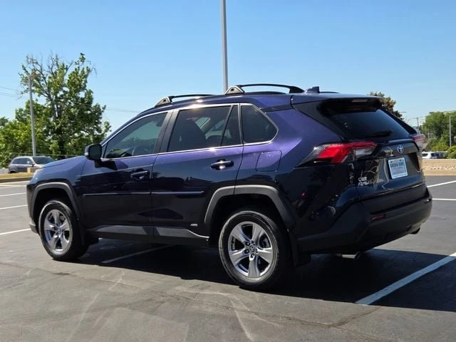 2022 Toyota RAV4 5th Gen - Image 3 of 20