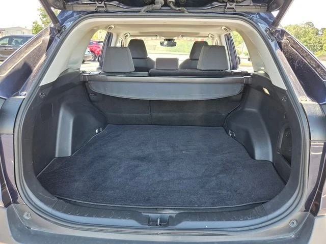 2022 Toyota RAV4 5th Gen - Image 16 of 20
