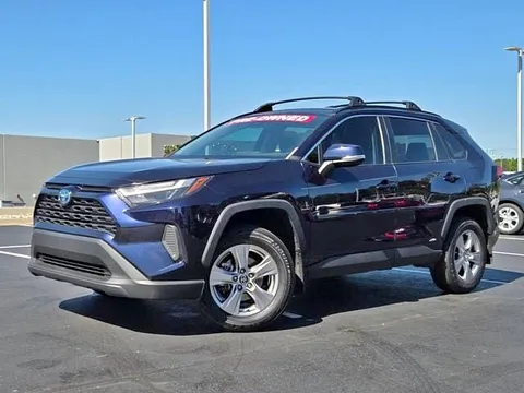2022 Toyota RAV4 Hybrid XLE