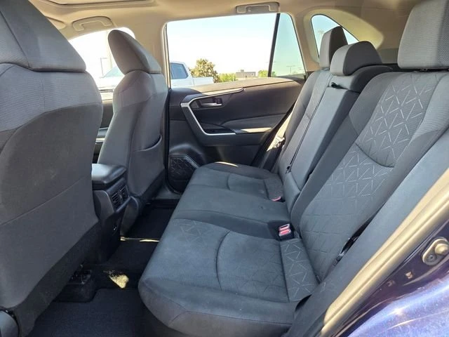 2022 Toyota RAV4 5th Gen - Image 13 of 20