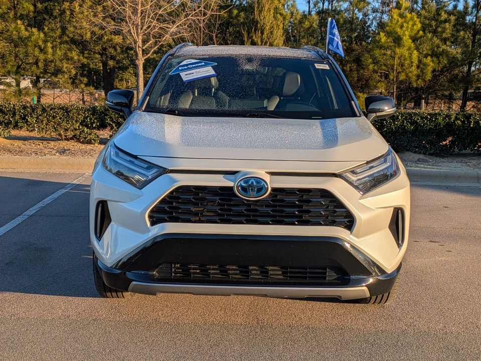 2022 Toyota RAV4 5th Gen - Image 8 of 12