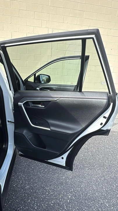 2022 Toyota RAV4 5th Gen - Image 21 of 21