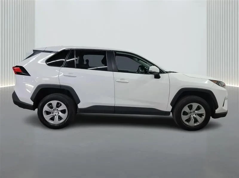 2022 Toyota RAV4 5th Gen - Image 6 of 12