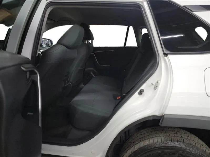 2022 Toyota RAV4 5th Gen - Image 10 of 12
