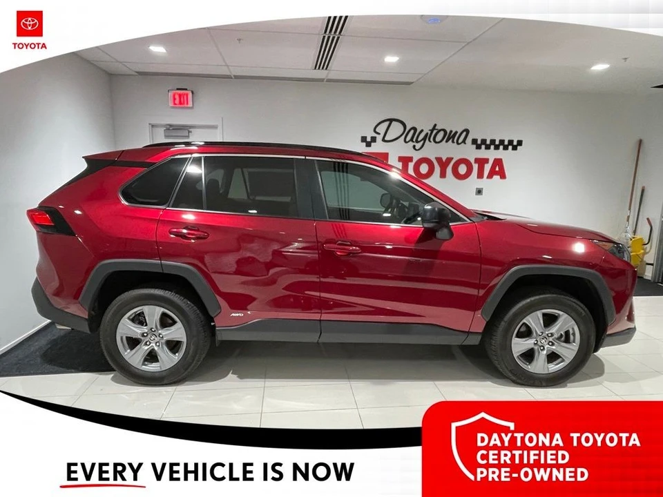 2022 Toyota RAV4 5th Gen - Image 5 of 12