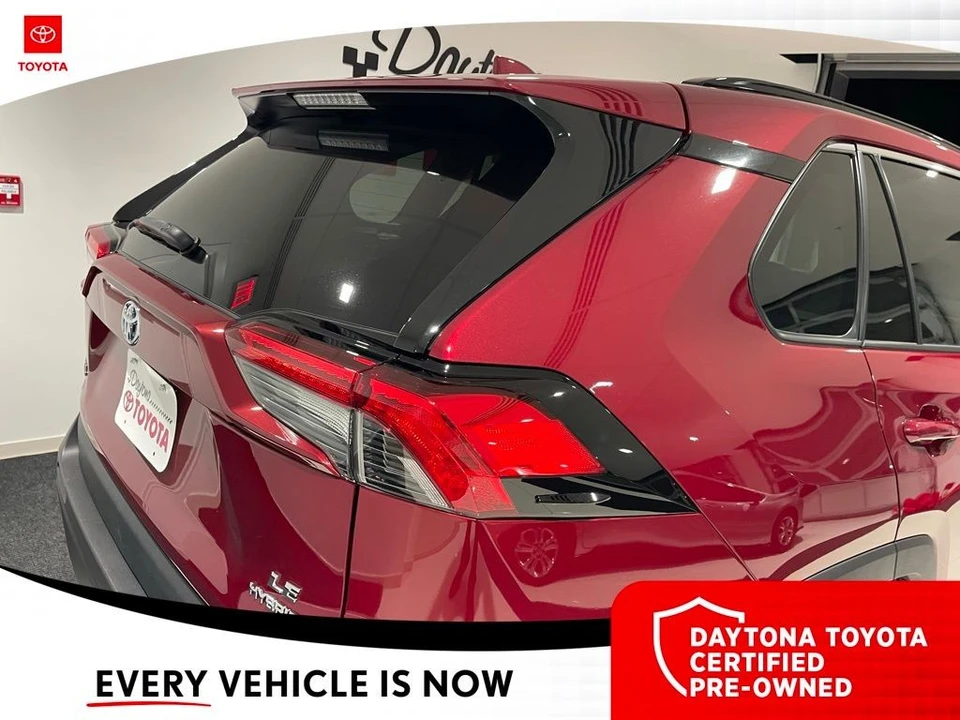2022 Toyota RAV4 5th Gen - Image 10 of 12