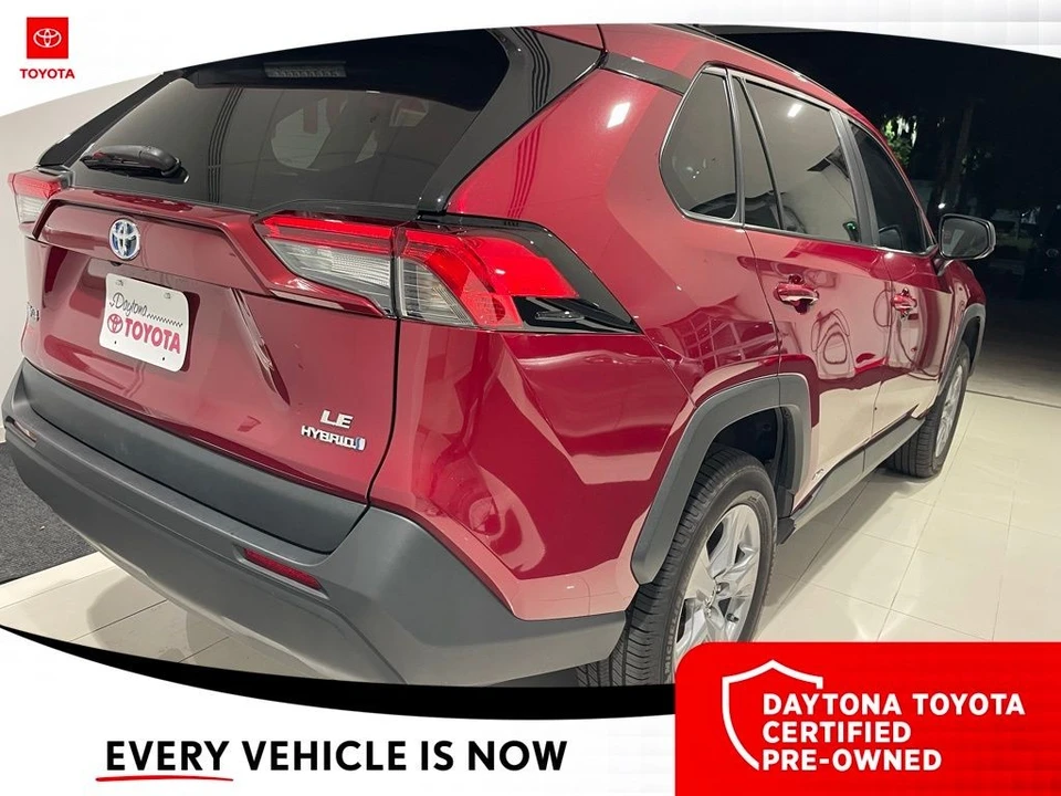2022 Toyota RAV4 5th Gen - Image 9 of 12