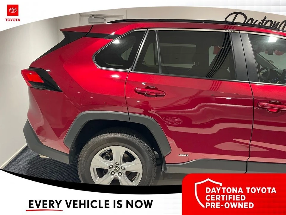 2022 Toyota RAV4 5th Gen - Image 6 of 12