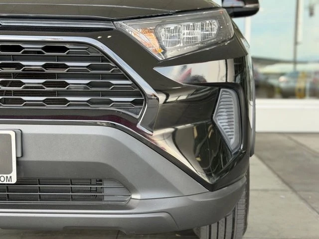 2022 Toyota RAV4 5th Gen - Image 5 of 21