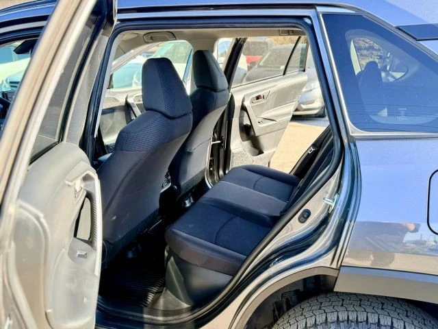 2022 Toyota RAV4 5th Gen - Image 18 of 21