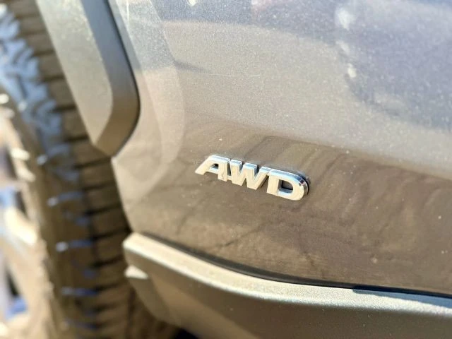 2022 Toyota RAV4 5th Gen - Image 10 of 21