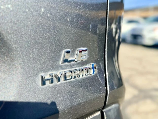 2022 Toyota RAV4 5th Gen - Image 17 of 21